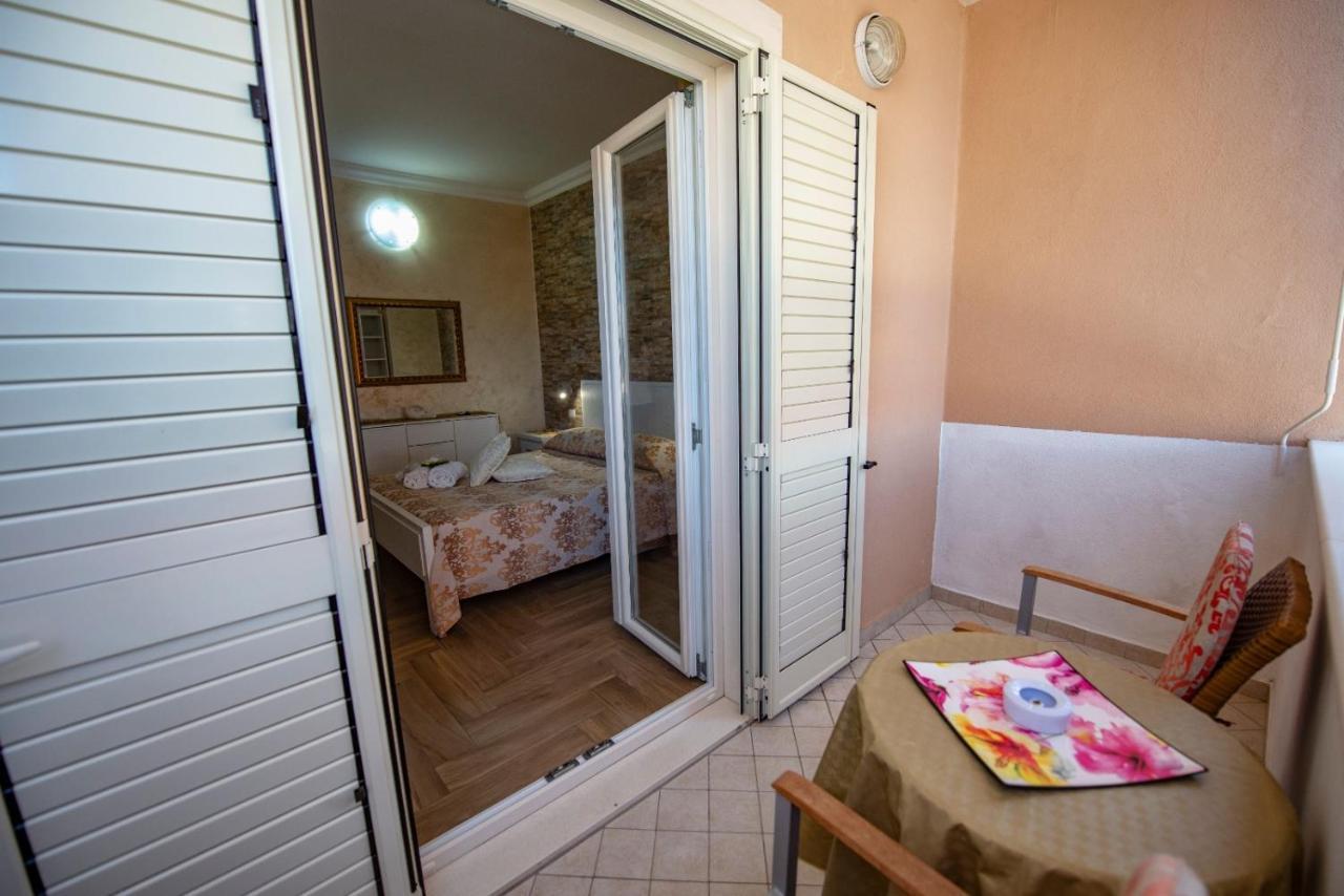 Bed and Breakfast La Perla Del Tirreno Тропея Экстерьер фото