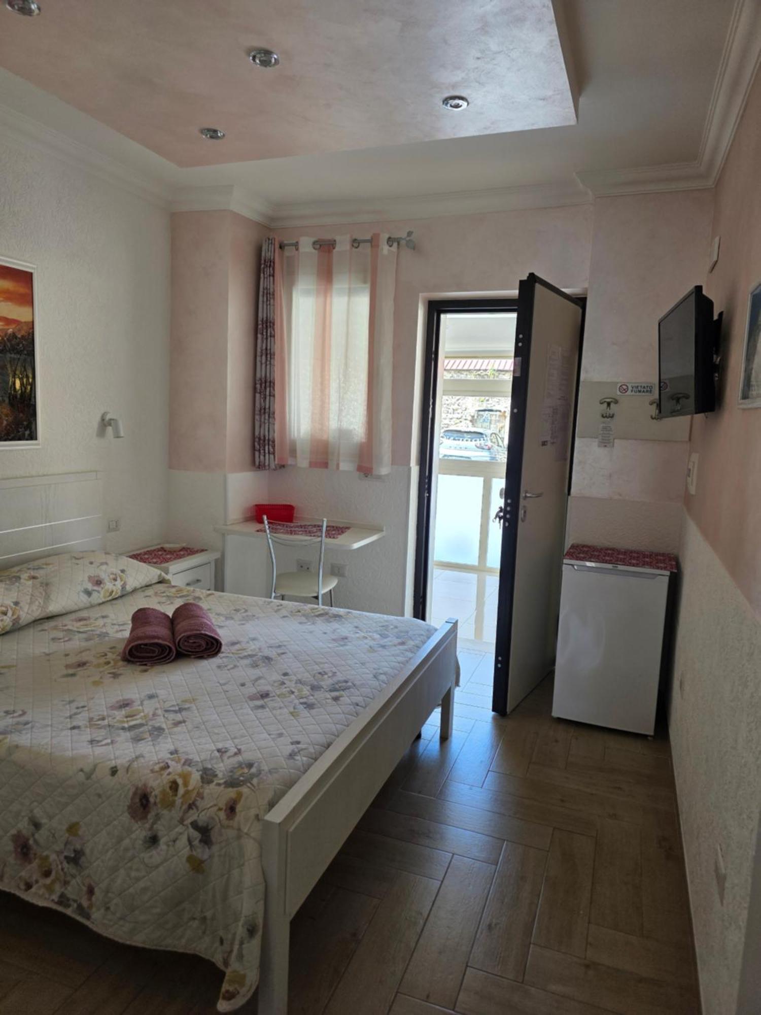 Bed and Breakfast La Perla Del Tirreno Тропея Экстерьер фото